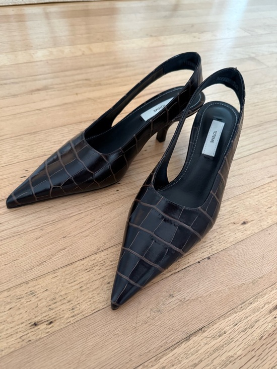Toteme Shoes - Toteme Brown Croc-Embossed Slingback Pointed Toe Heels